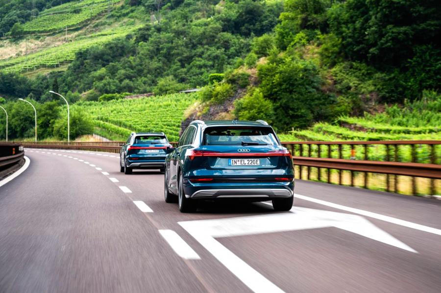  Audi e-tron 55 Quattro 2019 года  (WW) (фото 404 из 452)